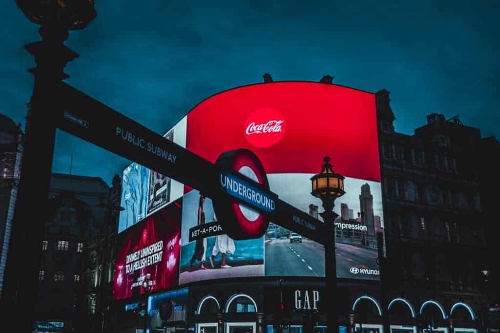 piccadilly circus metro