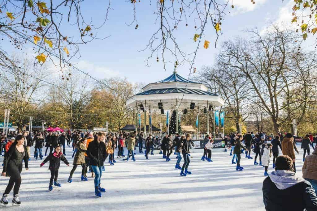 Pista di pattinaggio sul ghiaccio di Hyde Park Winter Wonderland