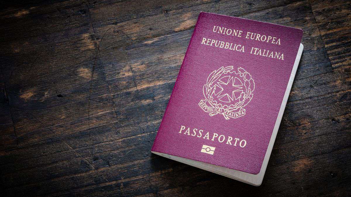 passaporto biometrico italiano