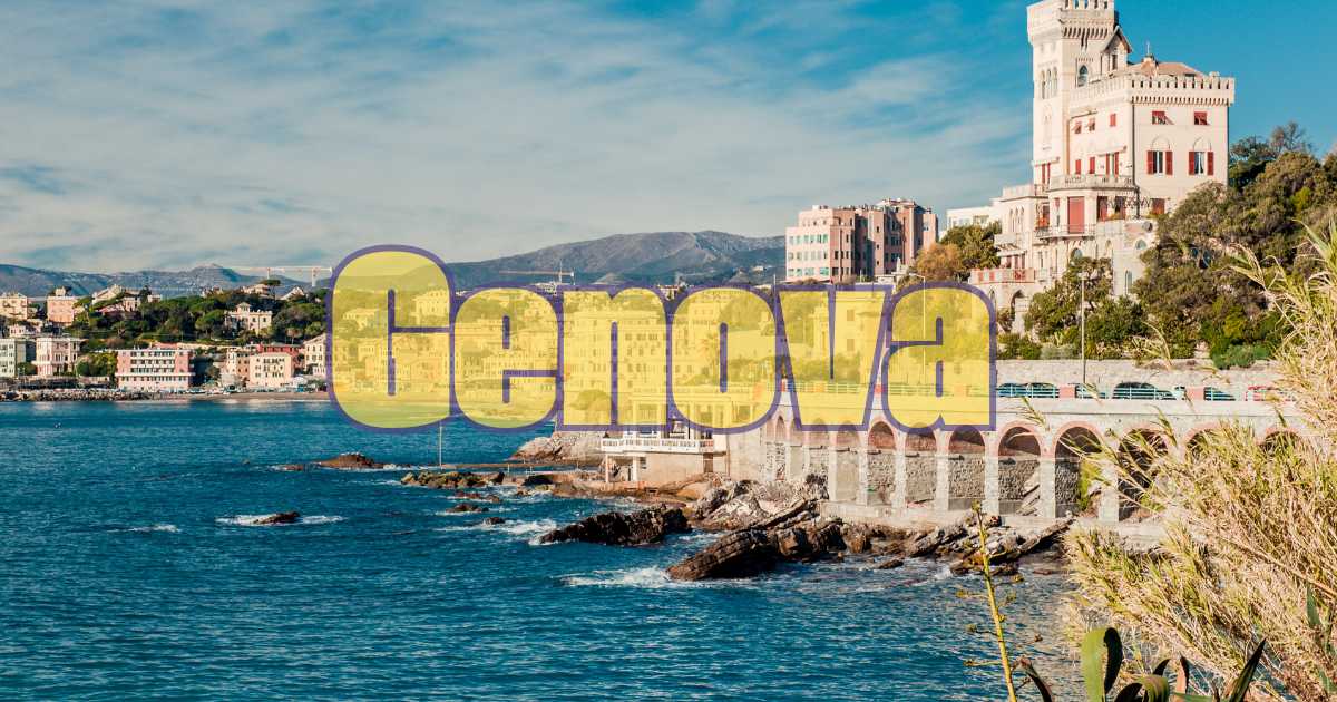 Vista panoramica della Riviera ligure con spiagge e paesaggi mozzafiato.