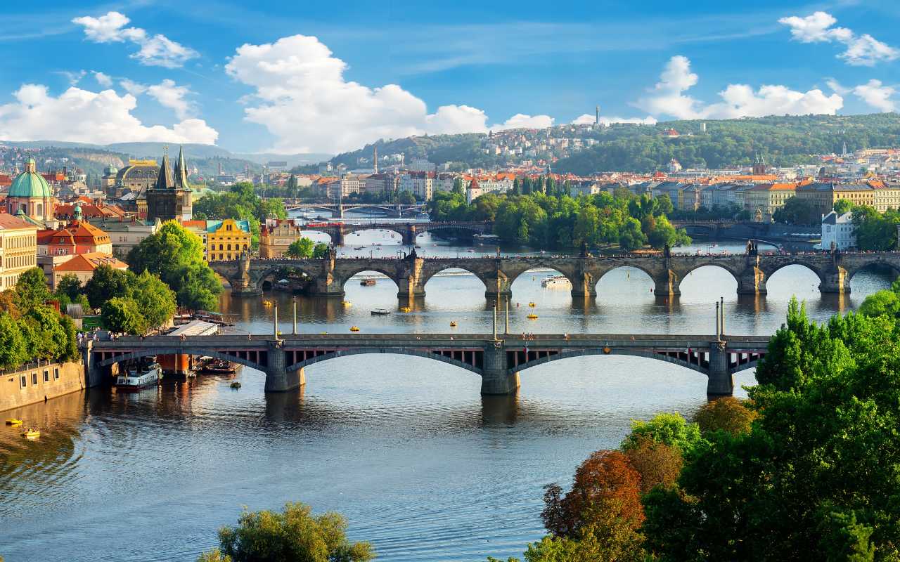 Ponte del 2026: panoramica di diverse destinazioni ideali per viaggi e relax.